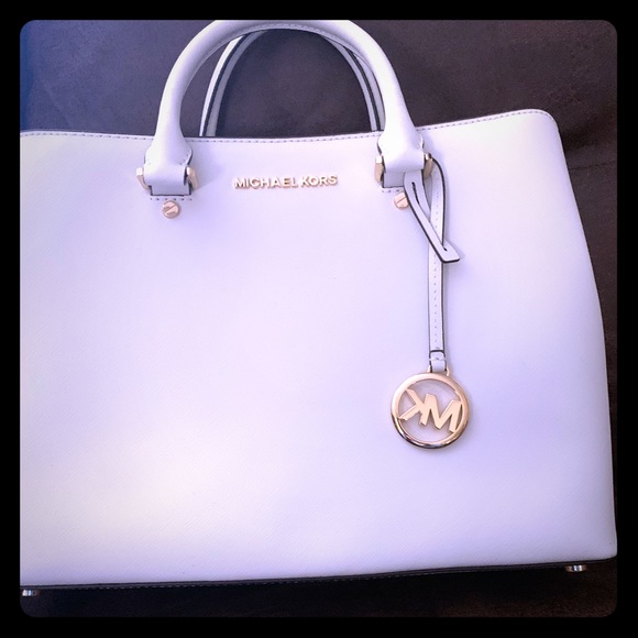 Michael Kors authentic purse - Picture 1 of 4